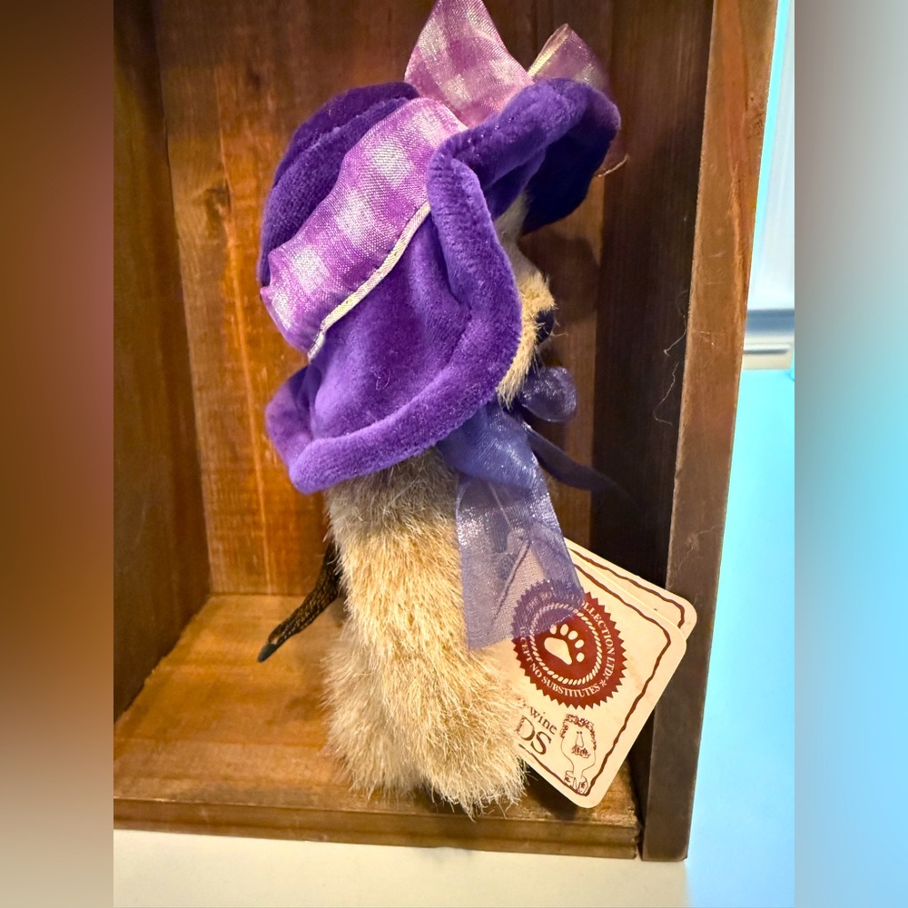 Gen-yoo-wine BOYDS Bears “BERNADETTE DEBEARVOIRE” - Picture 4 of 10